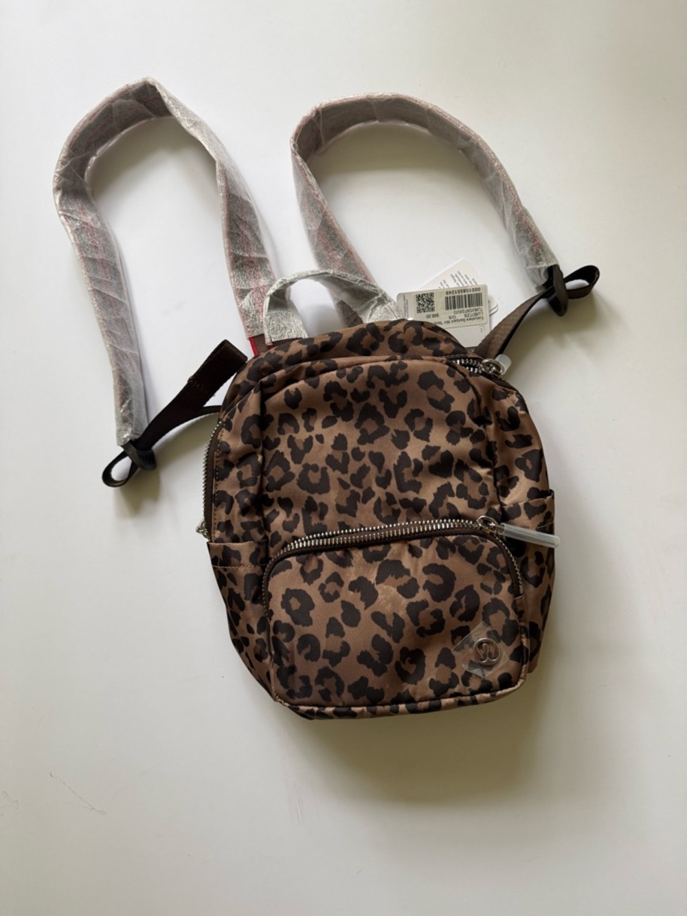 lululemon Everywhere Backpack Mini leopard-print - Picture 7 of 14
